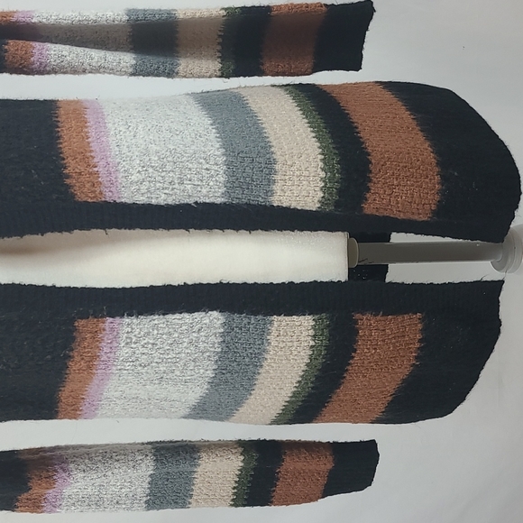 BKE Cardigan - Picture 4 of 12